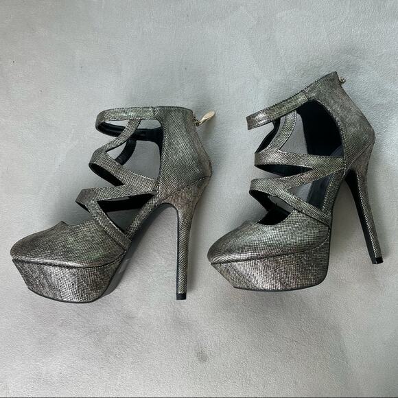 Qupid NWOB Silver Gold Lizard Metallic Platform Stiletto Heels Back Zip Size 5.5 - Picture 4 of 6